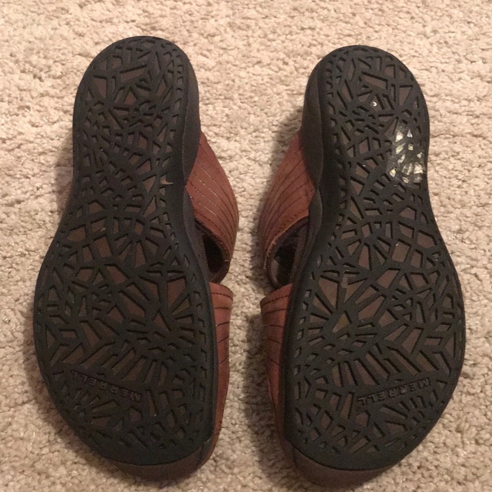Sandals - Picture 2 of 3